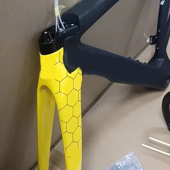 Най-новата велосипедна рамка 2023 година Team Yellow Back Carbon Road Bike Frame е на Разположение 30 цвята