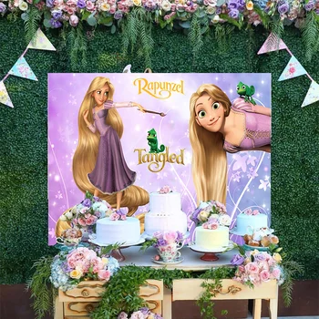 Жълти дълга коса Принцеса с заплете косата на Рапунцел от анимационен филм на Дисни, Цветен фон За фотосесия честит рожден Ден